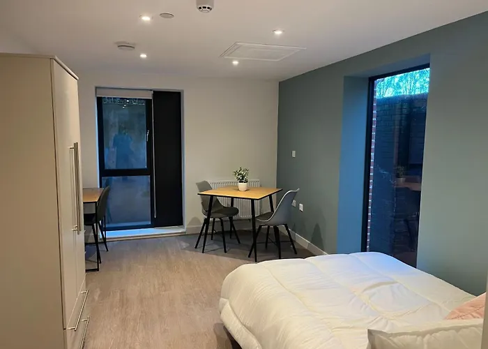 Redcross Street 08 *